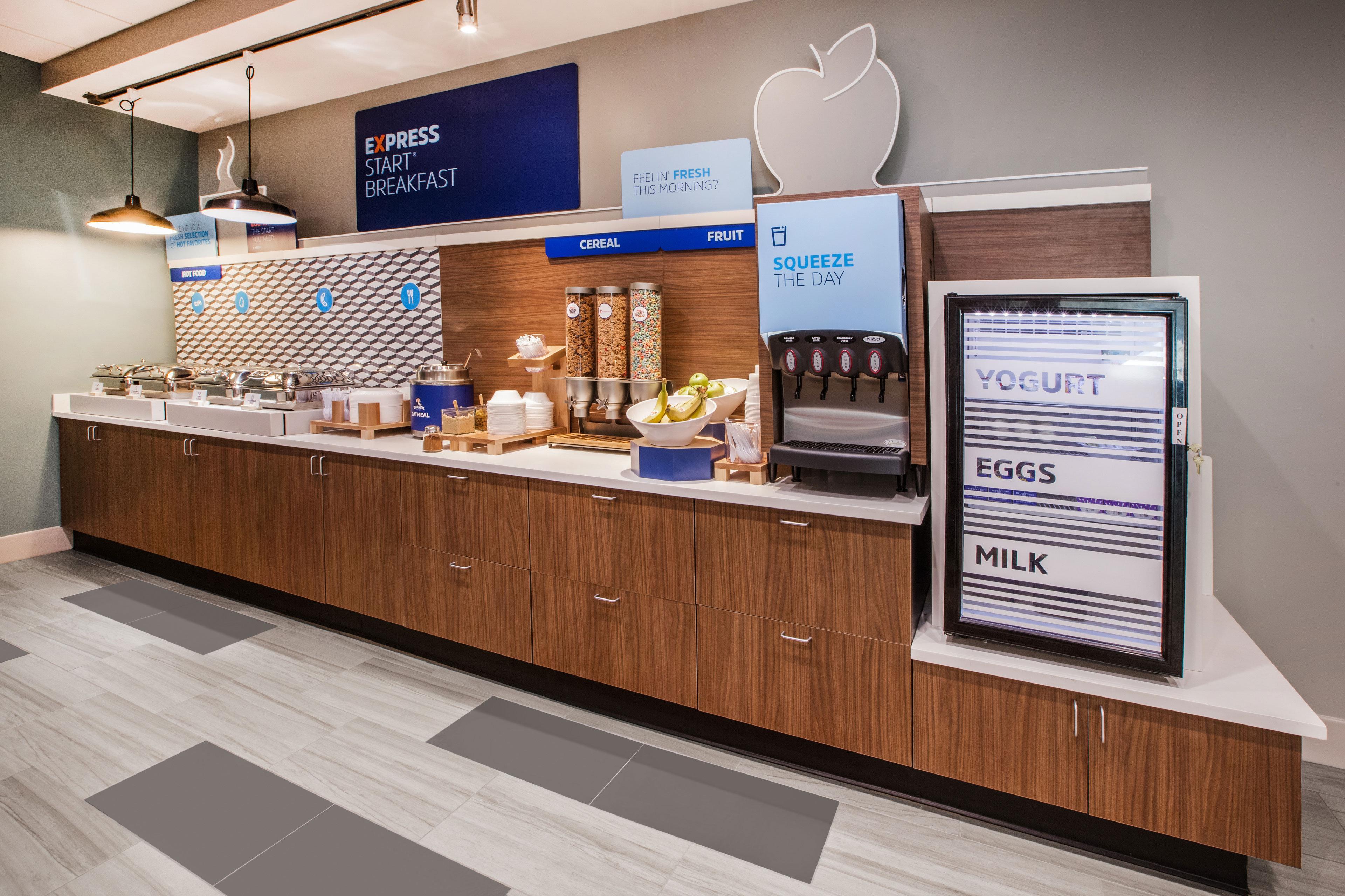 Holiday Inn Express & Suites Covington By Ihg Buitenkant foto