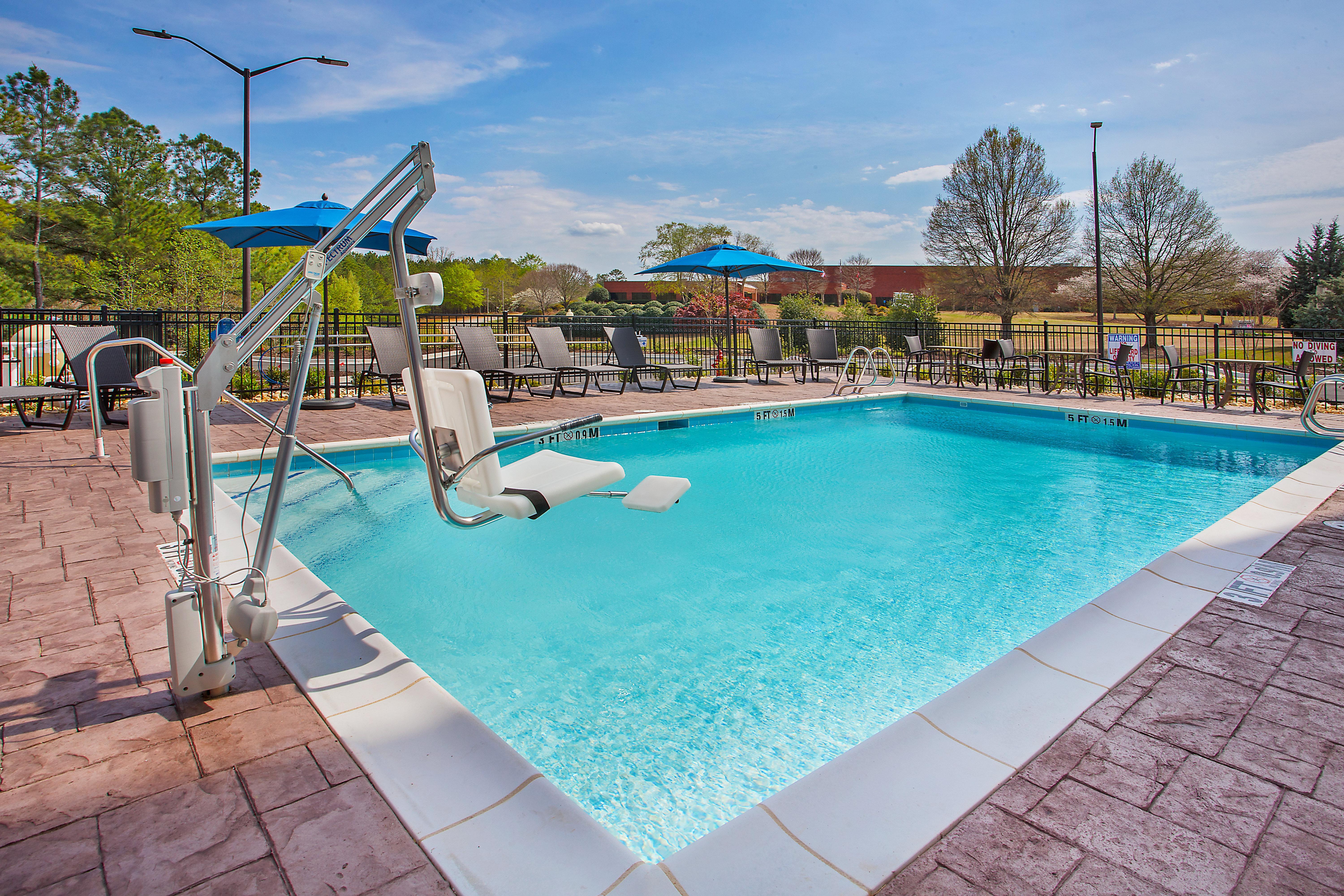 Holiday Inn Express & Suites Covington By Ihg Buitenkant foto
