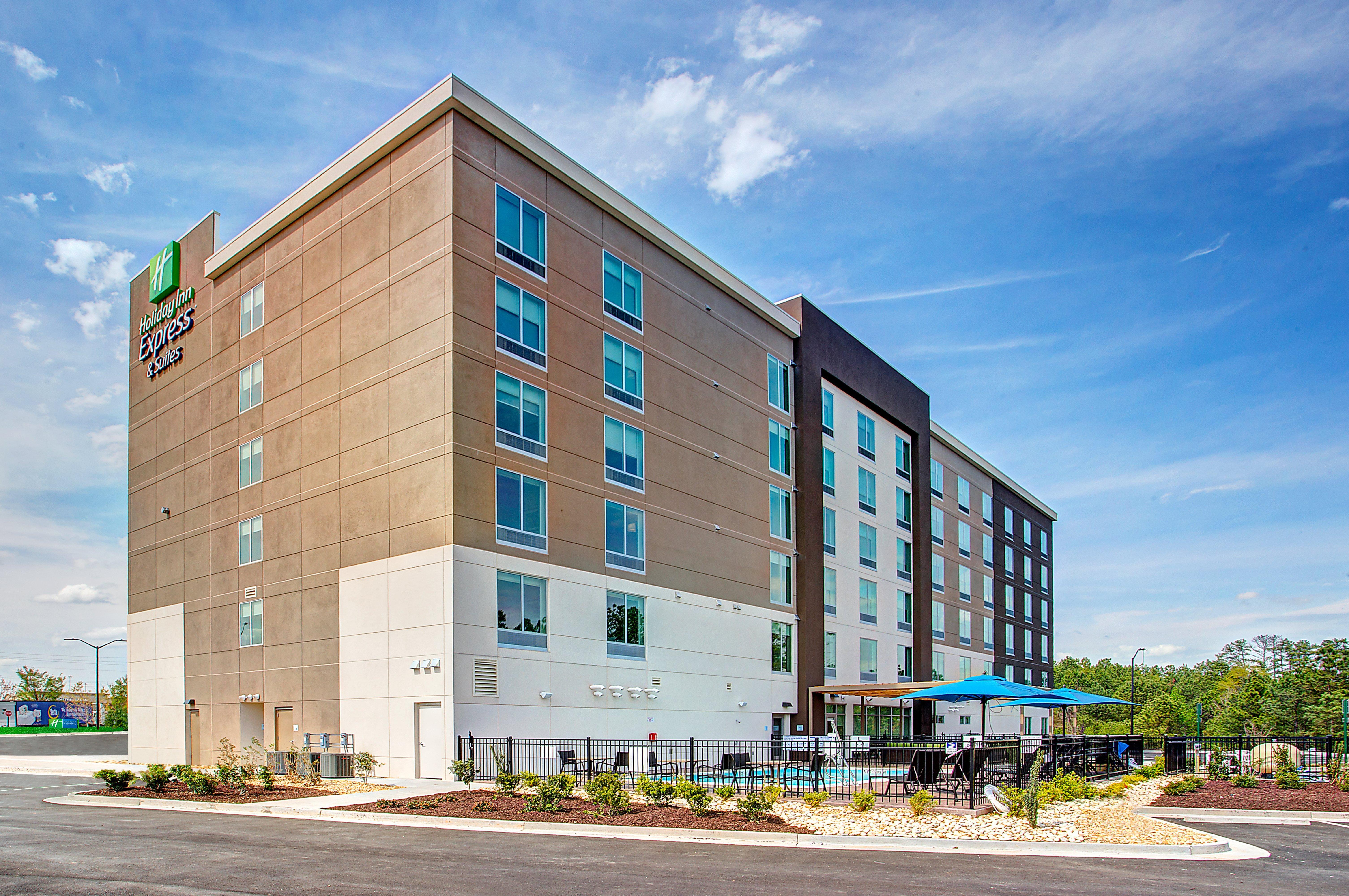Holiday Inn Express & Suites Covington By Ihg Buitenkant foto