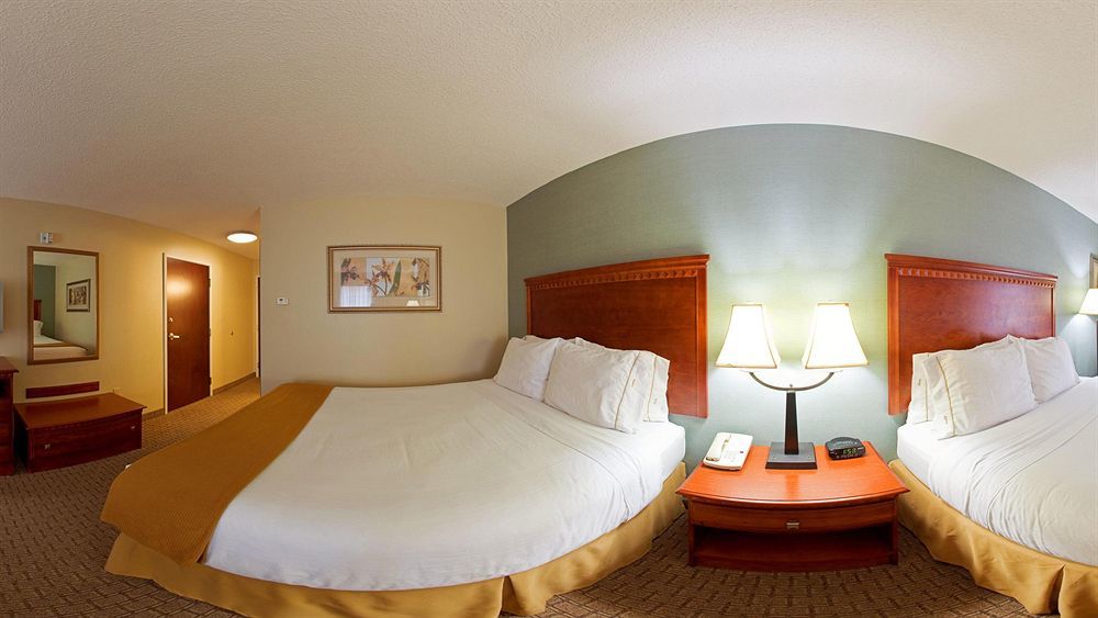 Holiday Inn Express & Suites Covington By Ihg Buitenkant foto